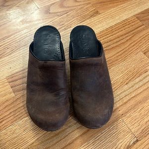 Sanita Clogs size 39